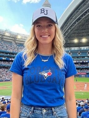 NWT Genuine Merchandise M Sporty Toronto Blue Jays Slim Fit Graphic T-Shirt